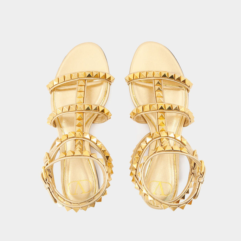 Rockstud No Limit Sandals in Gold Leather