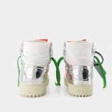 3.0 Off Court  Sneakers - Off White - White/Silver - Leather