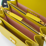 Trunk Media Bag aus gelbem Leder